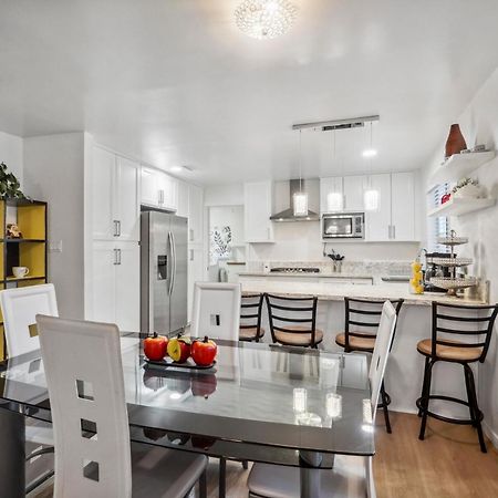 Cozy Single Story 2 Bdrm Family Home Near The Blvd Lancaster Exterior photo