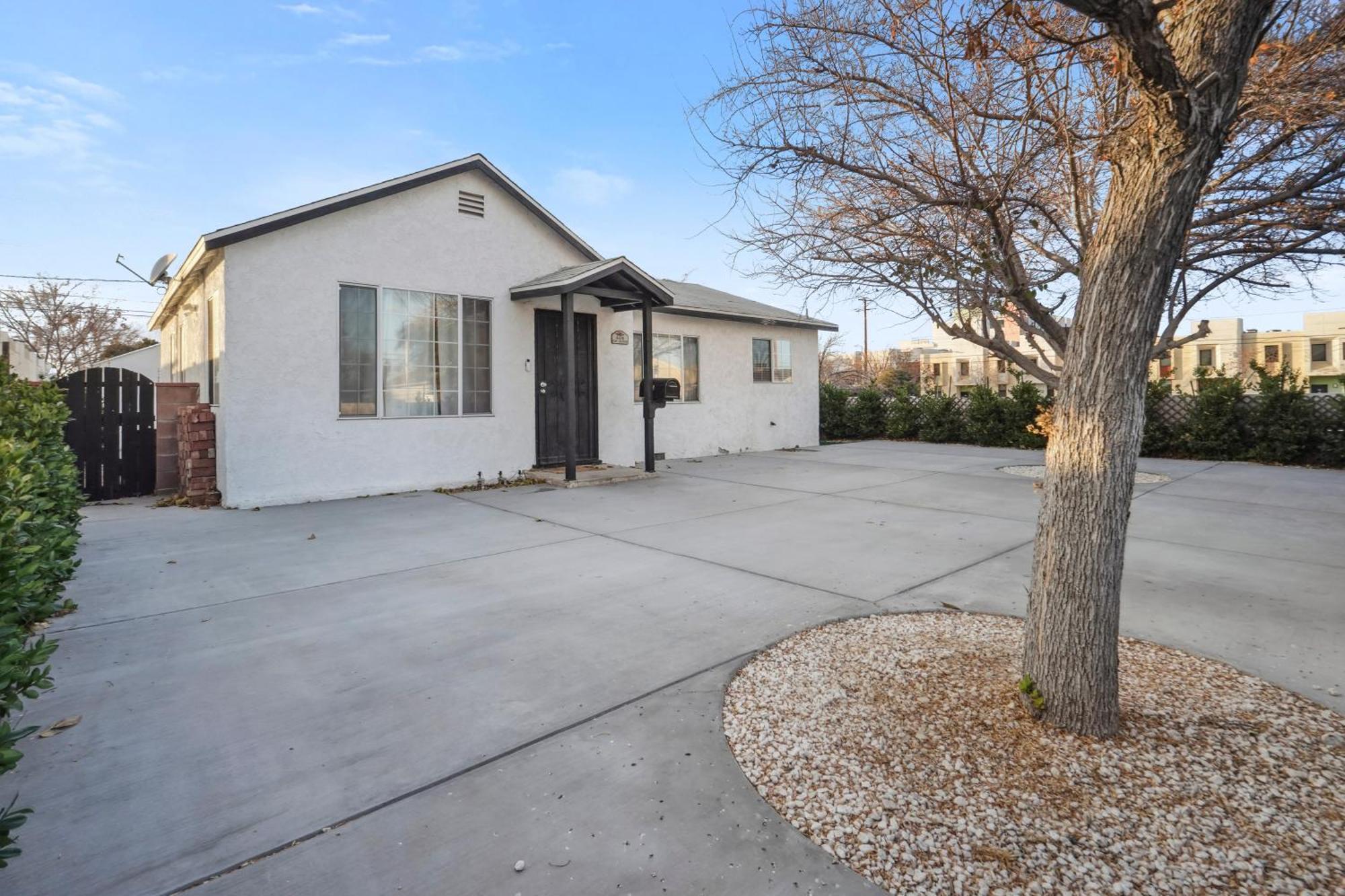 Cozy Single Story 2 Bdrm Family Home Near The Blvd Lancaster Exterior photo